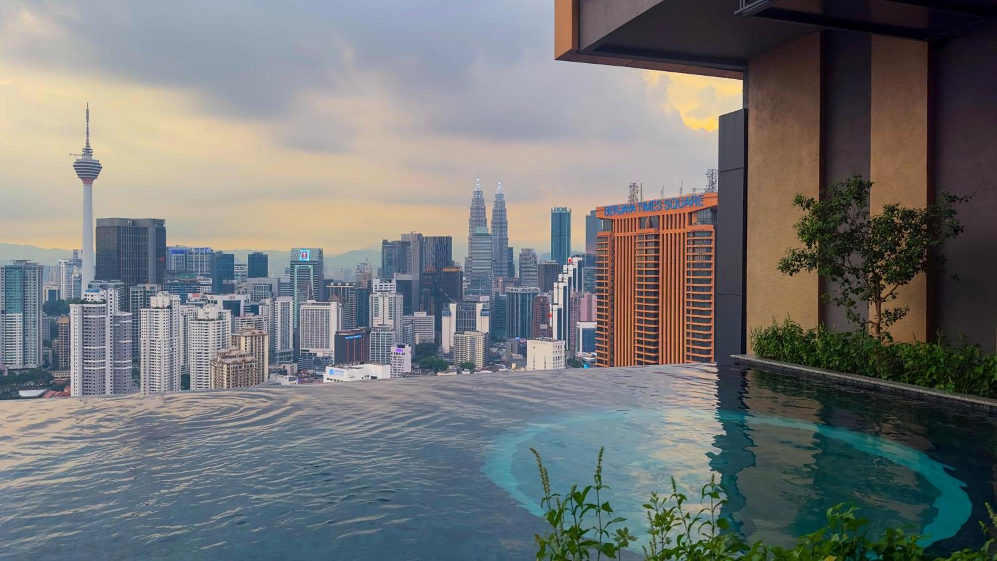 Harmony Luxury Suites At Lucentia Bukit Bintang City Center 吉隆坡 外观 照片
